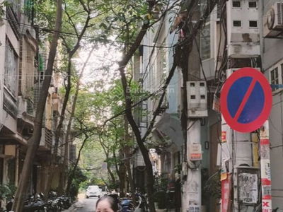 Nguyen Hong Street, Vietnam Nguyen Hong Street, Vietnam