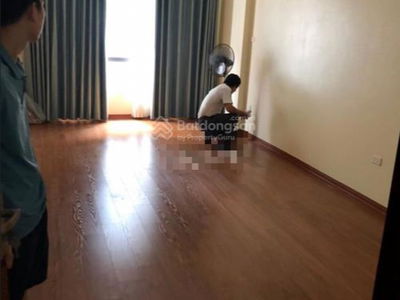 Dong Me Street, Vietnam Dong Me Street, Vietnam