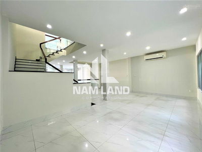 Nguyen Hoang Street, Vietnam Nguyen Hoang Street, Vietnam