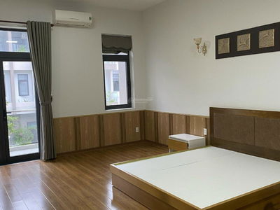 Nguyen Tat Thanh Street, Vietnam Nguyen Tat Thanh Street, Vietnam