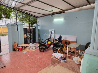 Nguyen Van Cu Street, Vietnam Nguyen Van Cu Street, Vietnam