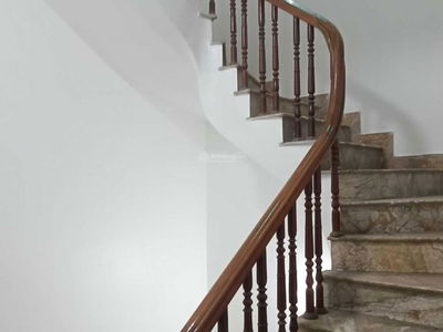 Au Co Street, Vietnam  Au Co Street, Vietnam