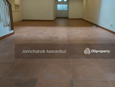 House for rent on wireless road, Bangkok, Thailand House for rent on wireless road, Bangkok, Thailand