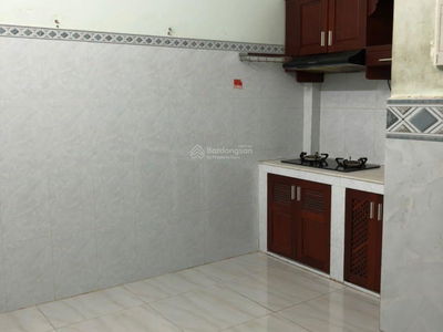 Nun Huynh Lien Street, Vietnam Nun Huynh Lien Street, Vietnam