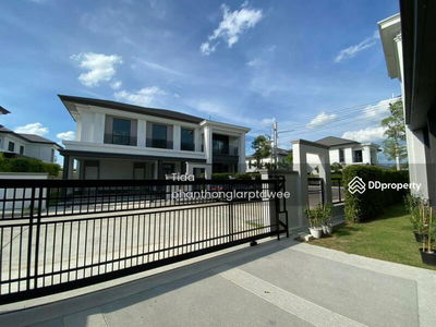 Setthasiri Krungthep-Pathumthani, Pathum Thani, Thailand Setthasiri Krungthep-Pathumthani, Pathum Thani, Thailand