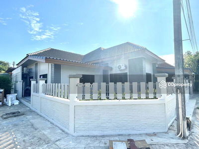 Burasiri Koh Kaew, Phuket, Thailand Burasiri Koh Kaew, Phuket, Thailand