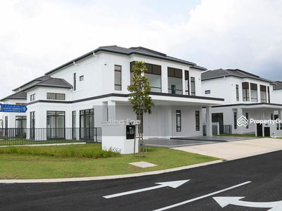 Semi-D house at Bandar Puncak Alam, Malaysia Semi-D house at Bandar Puncak Alam, Malaysia