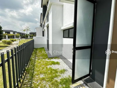 Semi-D house at Setia Alam, Malaysia Semi-D house at Setia Alam, Malaysia