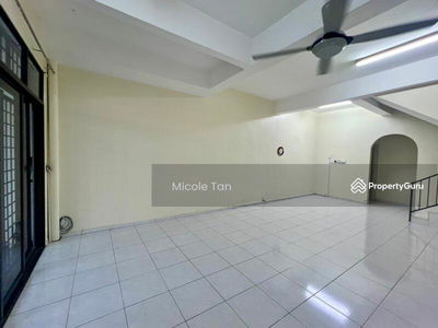 Terrace house at Muar, Malaysia Terrace house at Muar, Malaysia