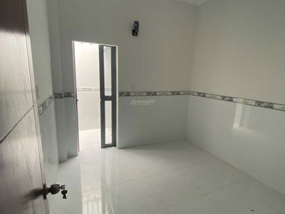 Le Van Luong Street, Vietnam Le Van Luong Street, Vietnam