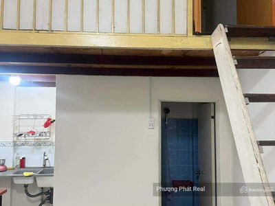 Duong Bach Mai Street, Vietnam Duong Bach Mai Street, Vietnam