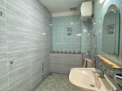 Hoang Van Thu Street, Vietnam Hoang Van Thu Street, Vietnam