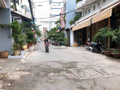 Pham The Hien Street, Vietnam Pham The Hien Street, Vietnam