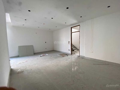 Le Duc Tho Street, Vietnam Le Duc Tho Street, Vietnam