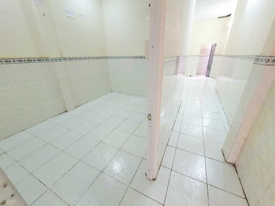 Pham Hung Street, Vietnam Pham Hung Street, Vietnam