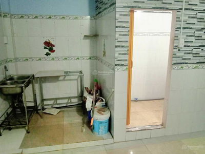 Pham Hung Street, Vietnam Pham Hung Street, Vietnam