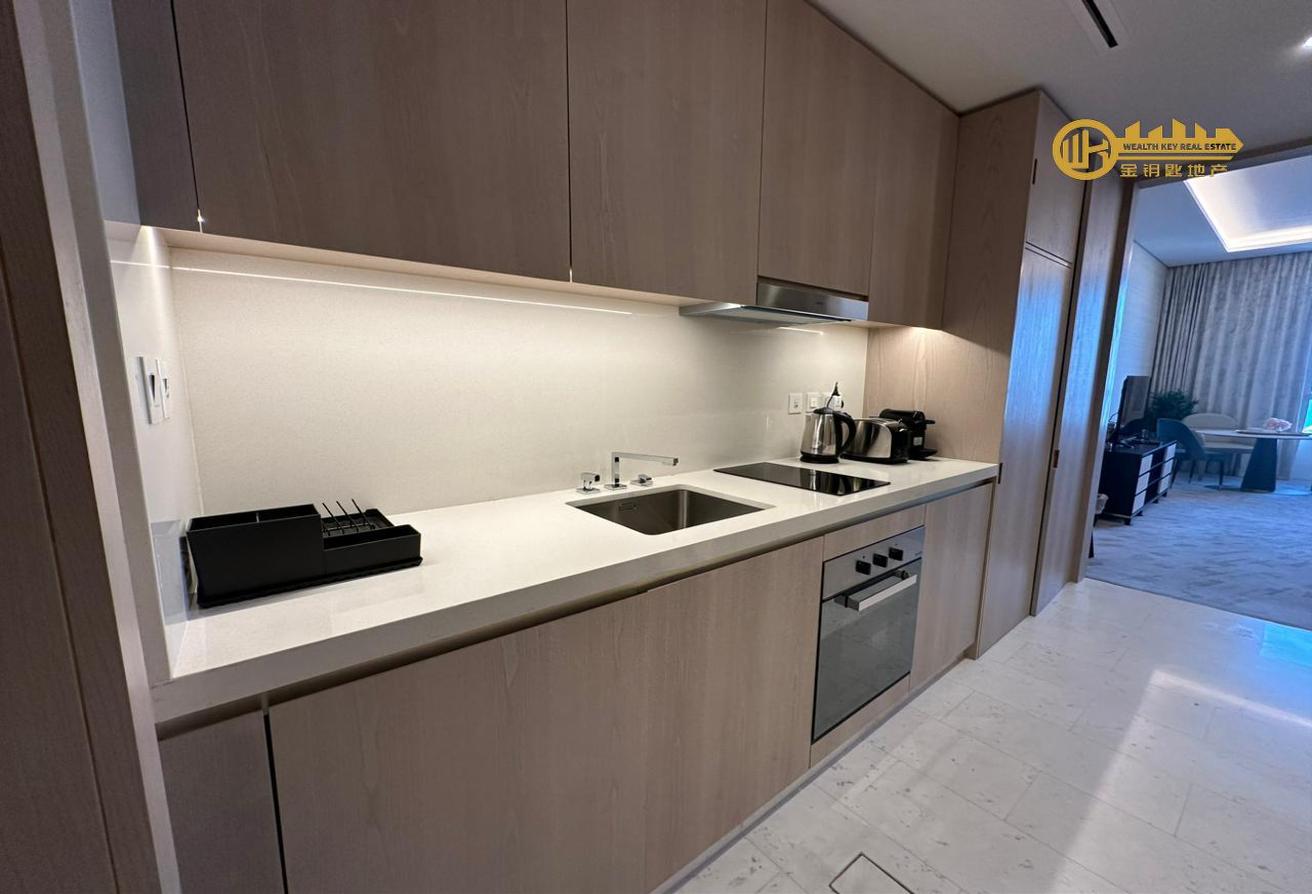 The Palm Tower The Palm Tower