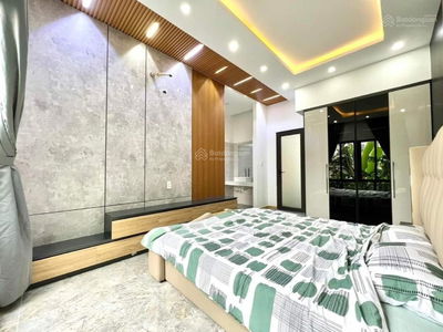 Hoang Hiep Street, Vietnam Hoang Hiep Street, Vietnam