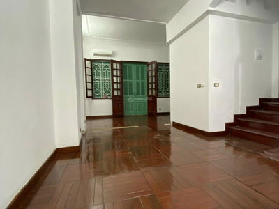 Trung Kinh Street, Vietnam Trung Kinh Street, Vietnam