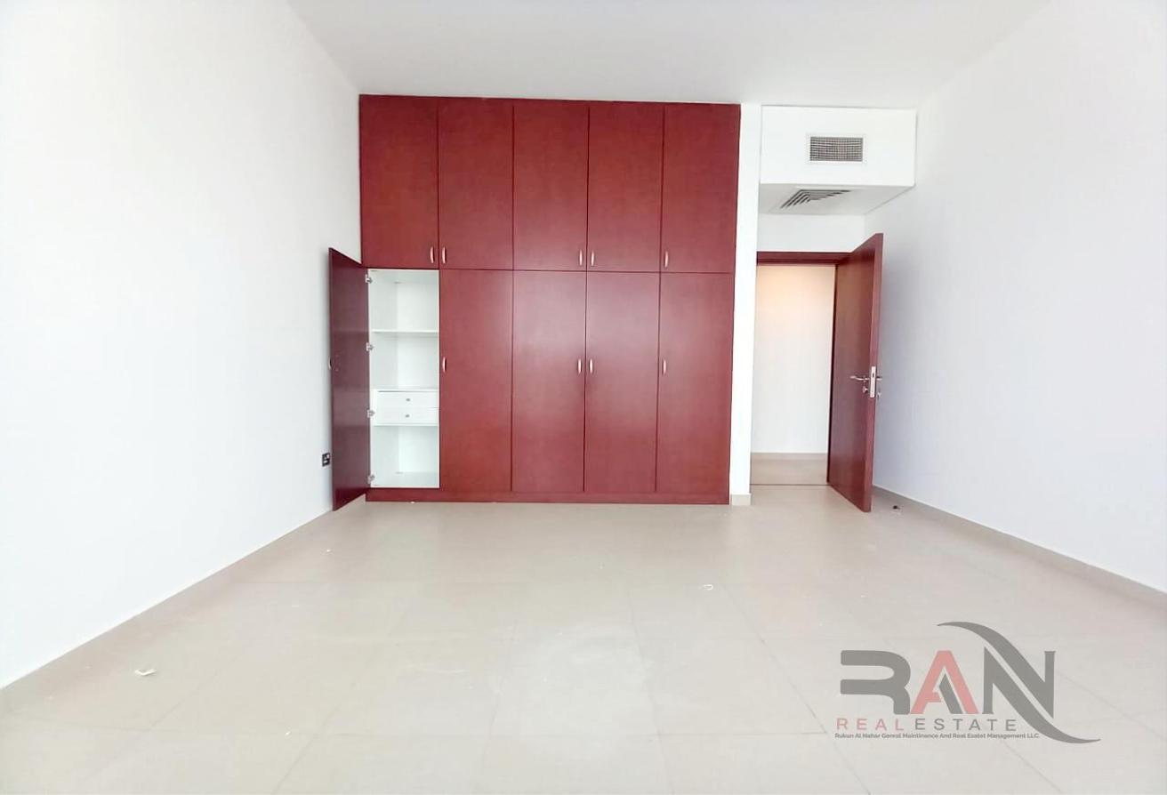 Mina Tower, United Arab Emirates Mina Tower, United Arab Emirates