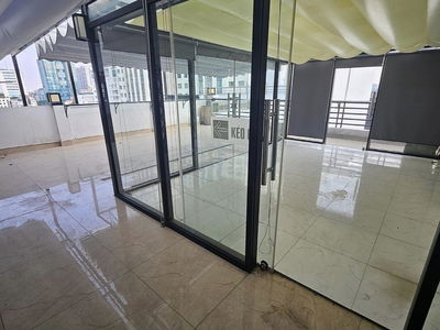 Hoang Quoc Viet Street, Vietnam Hoang Quoc Viet Street, Vietnam