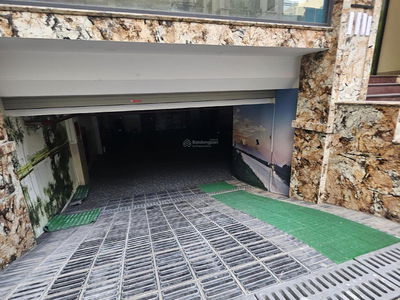 Hoang Quoc Viet Street, Vietnam Hoang Quoc Viet Street, Vietnam