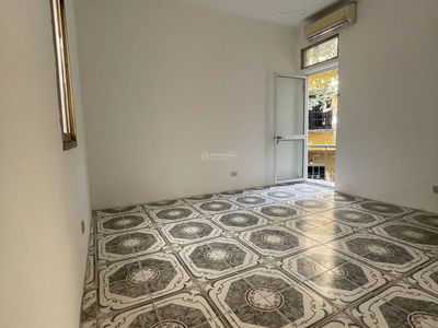 Ton Duc Thang Street, Vietnam  Ton Duc Thang Street, Vietnam