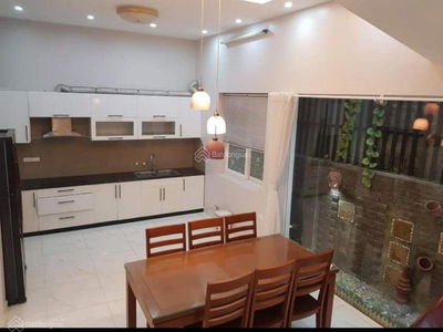 Au Co Street, Vietnam Au Co Street, Vietnam