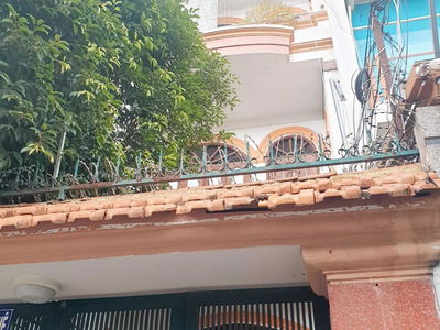 Thang Long Street, Vietnam  Thang Long Street, Vietnam