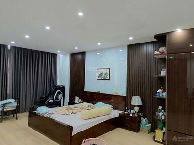 Ngo Gia Tu Street, Vietnam Ngo Gia Tu Street, Vietnam