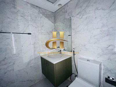 Royal JVC Building, United Arab Emirates  Royal JVC Building, United Arab Emirates