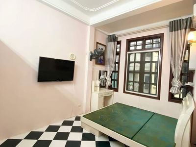 Truong Dinh Street, Vietnam  Truong Dinh Street, Vietnam