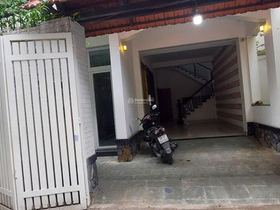 232/9, Vietnam 232/9, Vietnam