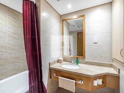 Al Fattan Marine Tower, United Arab Emirates  Al Fattan Marine Tower, United Arab Emirates