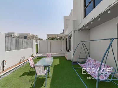 Noor Townhouses, United Arab Emirates  Noor Townhouses, United Arab Emirates