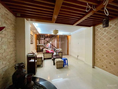 Le Van Sy Street, Vietnam Le Van Sy Street, Vietnam