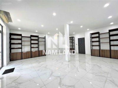 Bui Ta Han Street, Vietnam Bui Ta Han Street, Vietnam