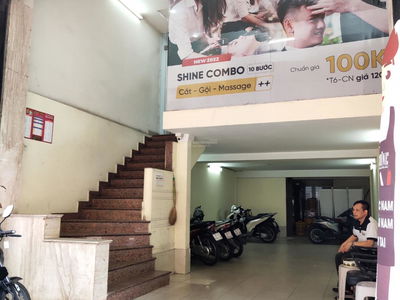 Nguyen Hong Street, Vietnam Nguyen Hong Street, Vietnam