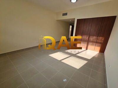 Al Khail Gate, United Arab Emirates  Al Khail Gate, United Arab Emirates