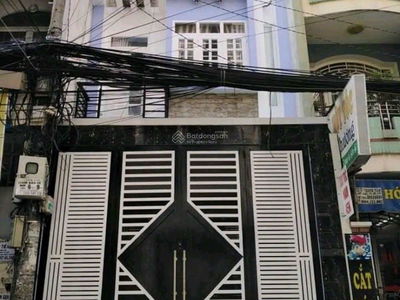 Cach Mang Thang Tam Street, Vietnam Cach Mang Thang Tam Street, Vietnam