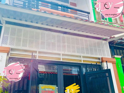 Le Van Luong Street, Vietnam Le Van Luong Street, Vietnam