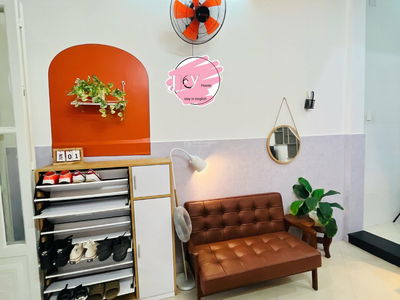 Le Van Luong Street, Vietnam Le Van Luong Street, Vietnam