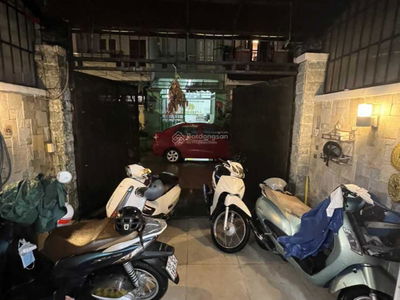 Ong Ich Khiem Street, Vietnam Ong Ich Khiem Street, Vietnam