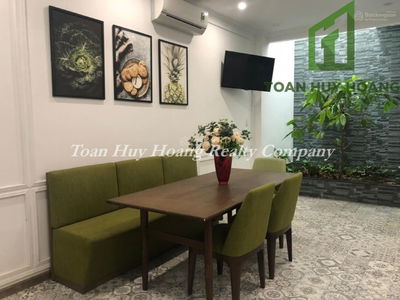 Tran Hung Dao Street, Vietnam Tran Hung Dao Street, Vietnam