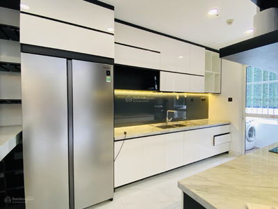 Sunrise City, Vietnam Sunrise City, Vietnam