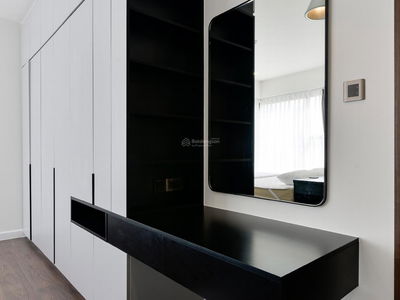 Him Lam Cho Lon, Vietnam Him Lam Cho Lon, Vietnam