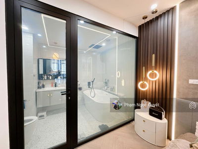 The Golden Palm Le Van Luong, Vietnam The Golden Palm Le Van Luong, Vietnam