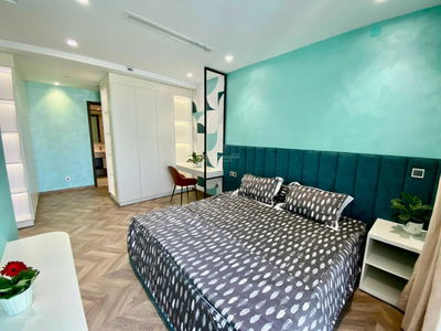 Topaz Elite, Vietnam Topaz Elite, Vietnam