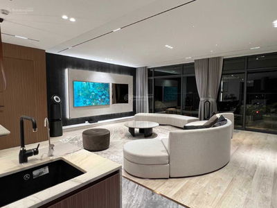 Trung Kinh Street Trung Kinh Street