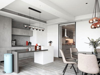 The Terra An Hung, Vietnam The Terra An Hung, Vietnam